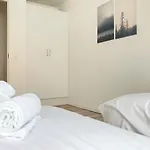 Apartment Three-bedroom In *