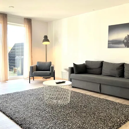 Daire Three-bedroom In *